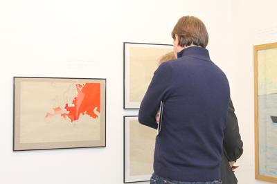 Wernisaż wystawy Jarosława Modzelewskiego „Stare papiery”, Galeria Bielska BWA, 7 marca 2013 r., fot. Justyna Łabądź Wernisaż wystawy Jarosława Modzelewskiego „Stare papiery”, Galeria Bielska BWA, 7 marca 2013 r., fot. Justyna Łabądź