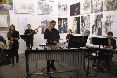 Otwarcie 12. Ogólnopolskiego Biennale Rysunku i Malarstwa Uczniów Średnich Szkół Plastycznych – koncert uczniów bielskiej szkoły muzycznej Otwarcie 12. Ogólnopolskiego Biennale Rysunku i Malarstwa Uczniów Średnich Szkół Plastycznych – koncert uczniów bielskiej szkoły muzycznej