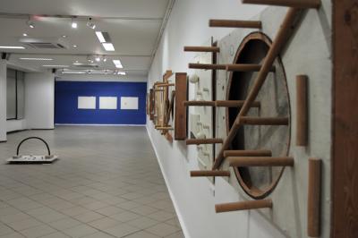 Koji Kamoji - Przestrzeń. Obrazy pruszkowskie i inne prace, ekspozycja, 2010, fot. K. Morcinek Koji Kamoji - Przestrzeń. Obrazy pruszkowskie i inne prace, ekspozycja, 2010, fot. K. Morcinek