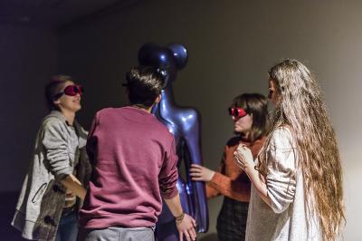 Oprowadzanie w ciemności uczniów Bielskiej Szkoły Przemysłowej Oprowadzanie w ciemności uczniów Bielskiej Szkoły Przemysłowej