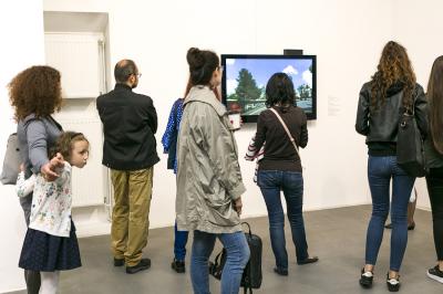 Wernisaż wystawy Poli Dwurnik POZNAJ ARTYSTKĘ Wernisaż wystawy Poli Dwurnik POZNAJ ARTYSTKĘ