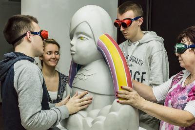 Oprowadzanie w ciemności uczniów Bielskiej Szkoły Przemysłowej Oprowadzanie w ciemności uczniów Bielskiej Szkoły Przemysłowej